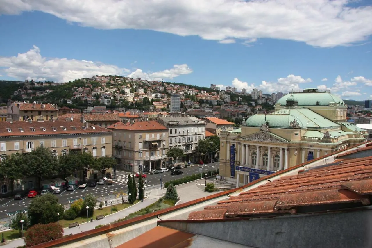 Apartment In City Center Rijeka